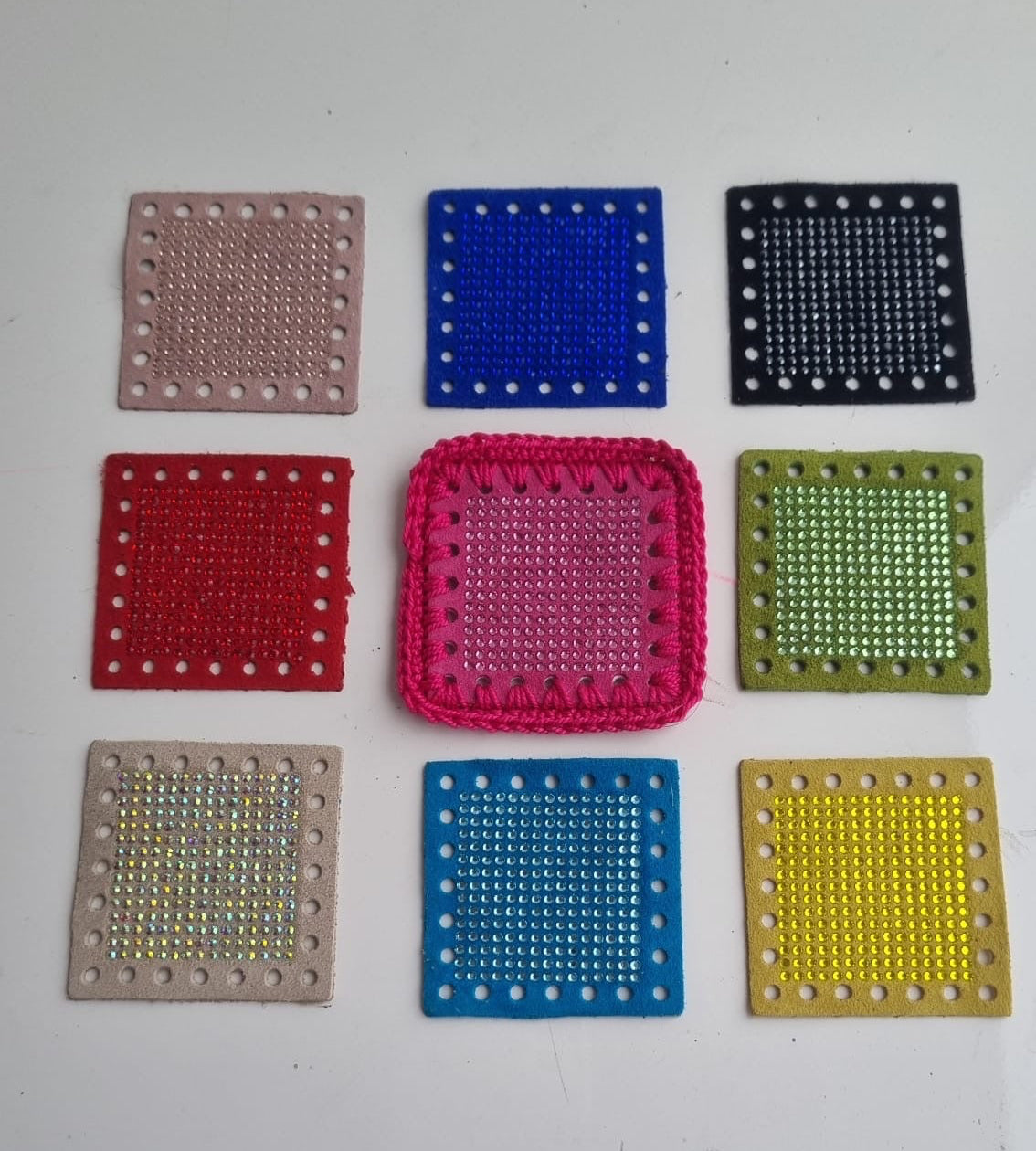 Quadrati 5x5 in Camoscio + Strass